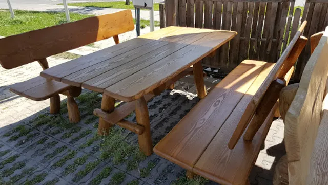 Hühner Grill Stadlau