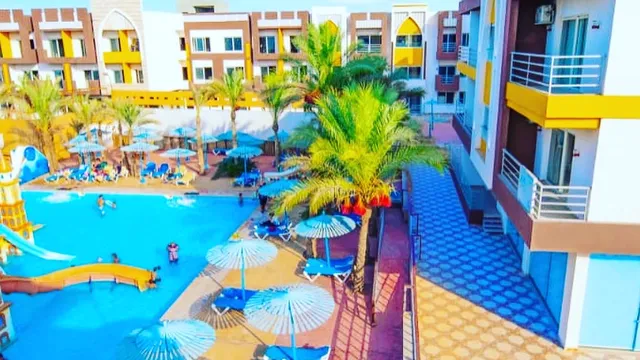 View Aqua Apartments & suits