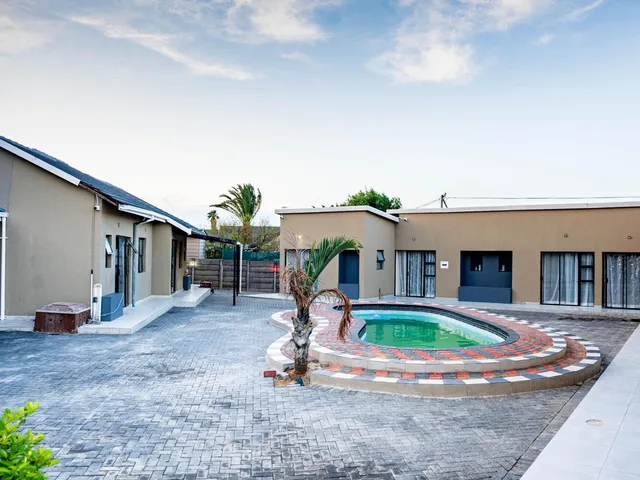 Akems Motel Kempton Park