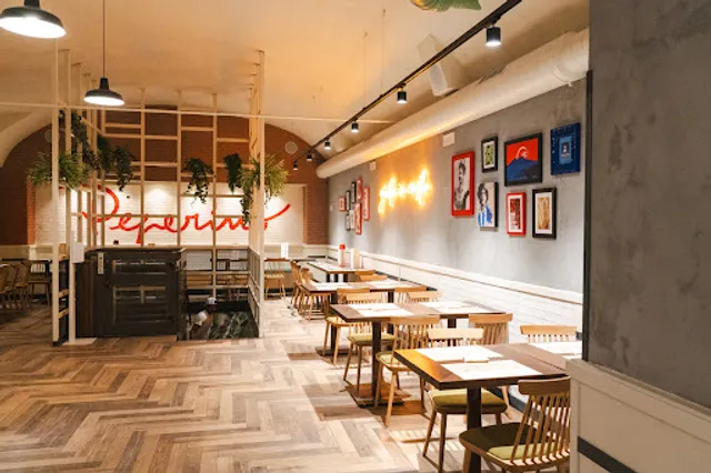 Peperino - Piazza Carignano