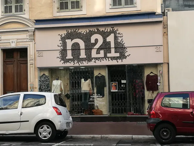Boutique N21
