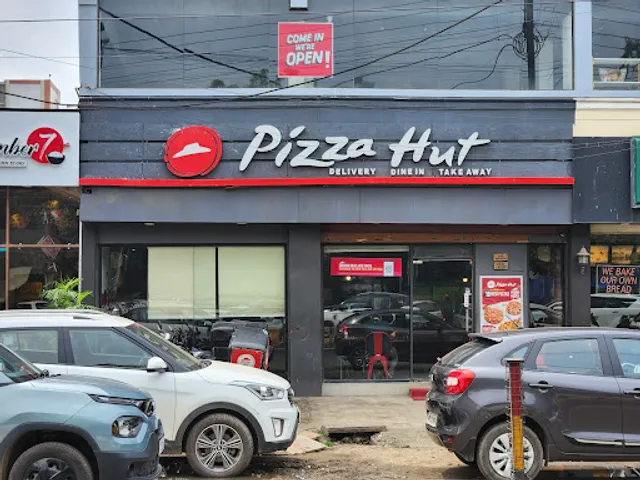 Pizza Hut | Russel Chowk, Jabalpur