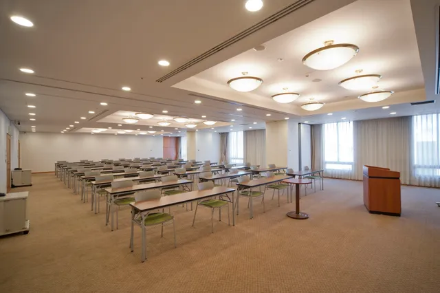 ハートンホール日本生命御堂筋ビル12F