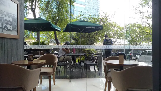 Starbucks Coffee Tempo Scan Tower