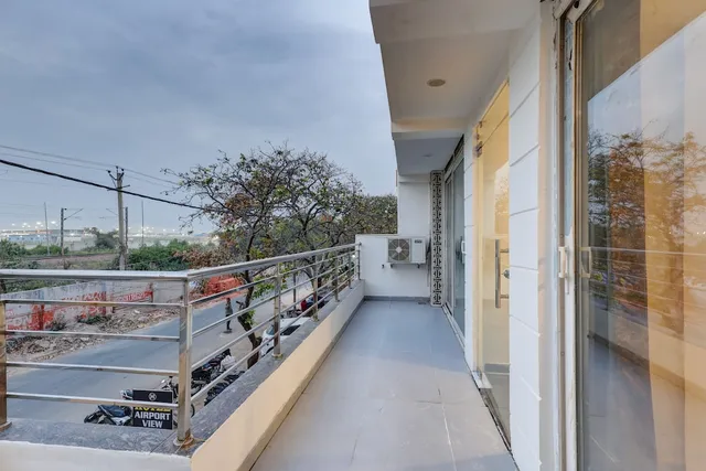 Hotel Airport Near Yashobhumi