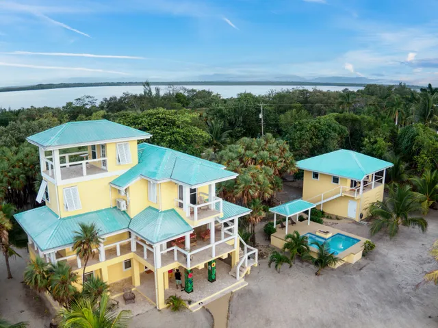 The Lucky Duck Villas