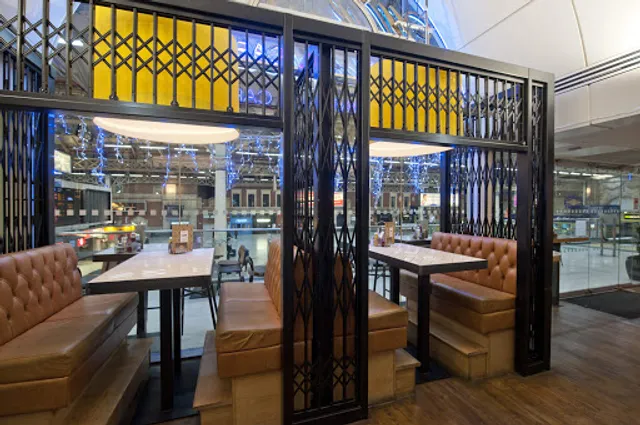 Wetherspoons (Victoria Station)