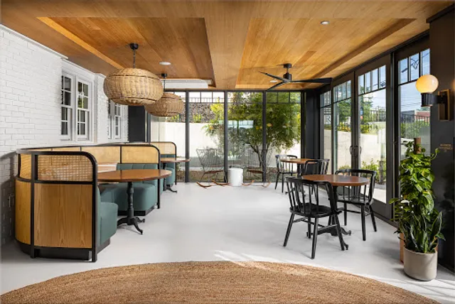 Mrs. P’s Bar & Kitchen