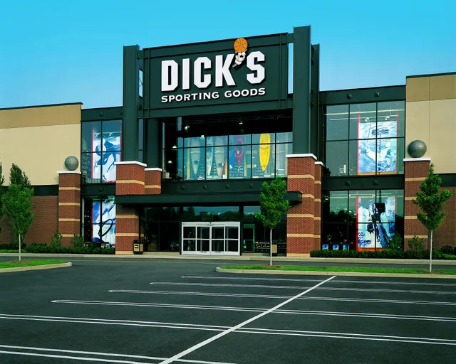 DICK'S Sporting Goods