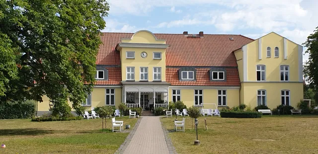 Gästehaus Landgut Lischow - Matthias und Maria Schröder