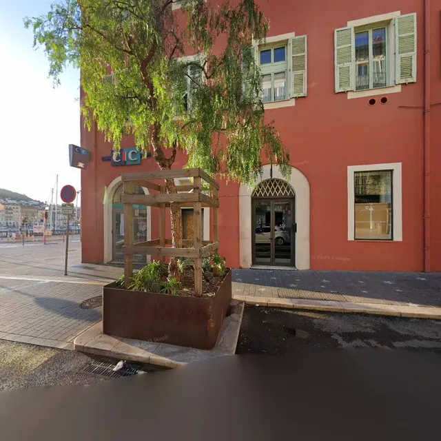 Mobilier Prestige - Lits coffres, cadres de lit, canapés, matelas, sommiers