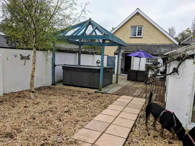 Rhosyn Bach Holiday Cottage