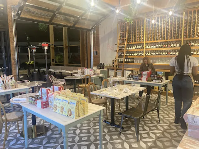 Pazza Market & Cucina