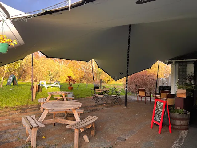 Cafe Chameleon @ The Gough Arms