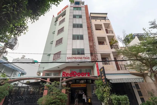 RedDoorz near Tan Huong Market 2