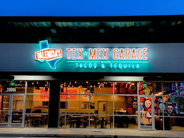 Valencia’s Tex-Mex Garage