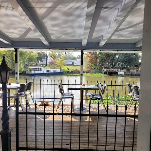 Pat's Fisherman's Wharf Restaurant