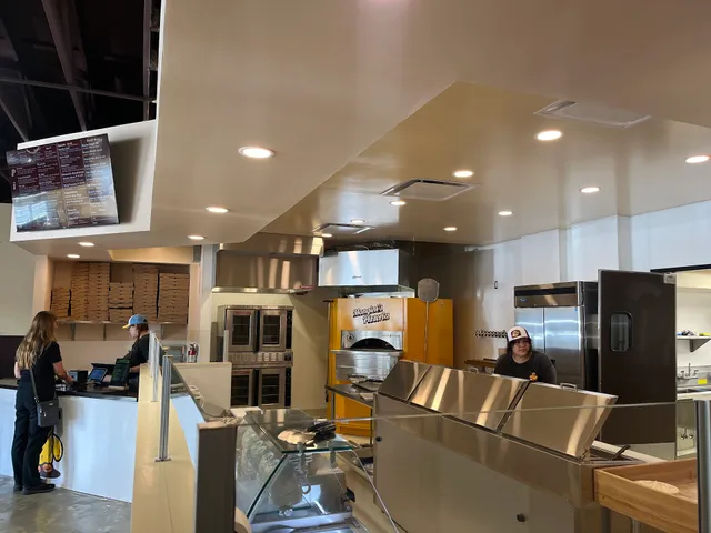 Mangini’s Pizzeria