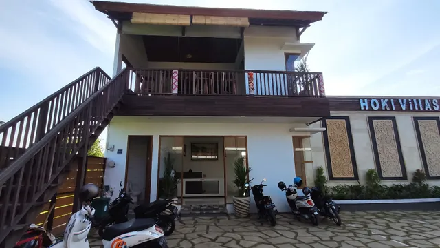 Hoki Villa by Urbanview Villa