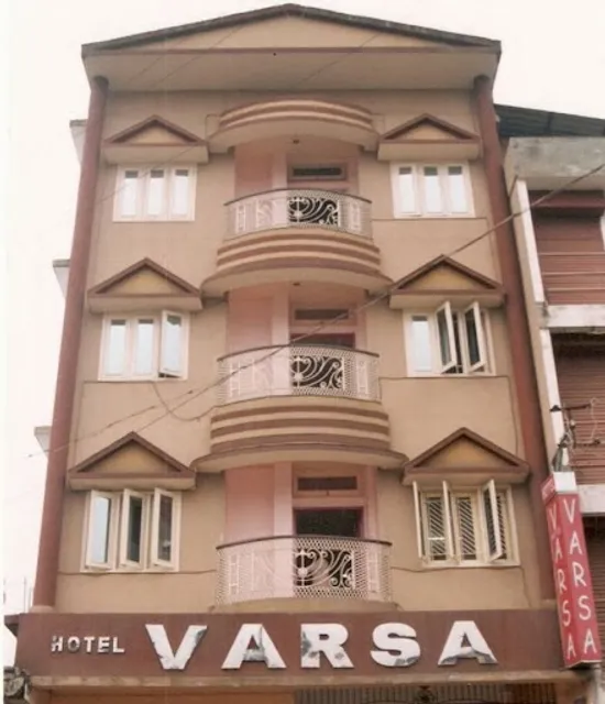 Hotel Varsa
