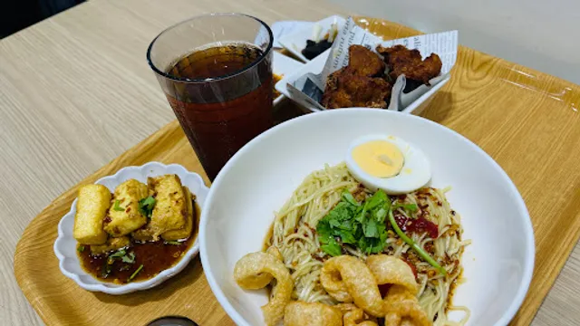 Mrs.Thai Fuxing S. Shop