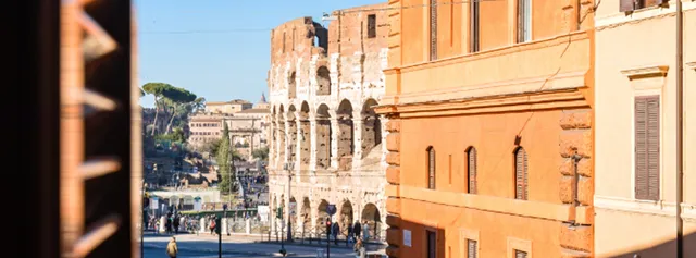 Q Domus Home Holiday