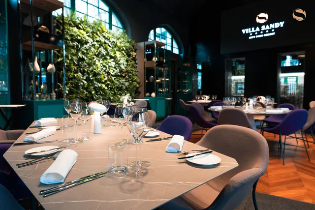 SEVEN RESTAURANT CAFÉ