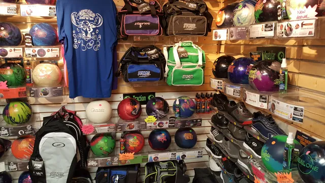 Bowl Winkles Pro Shop