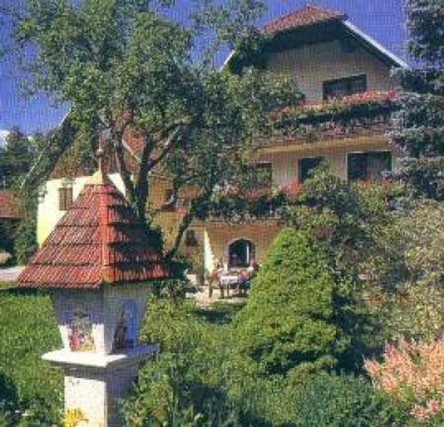 Ponyhof – Gasthof – Pension Nachbar