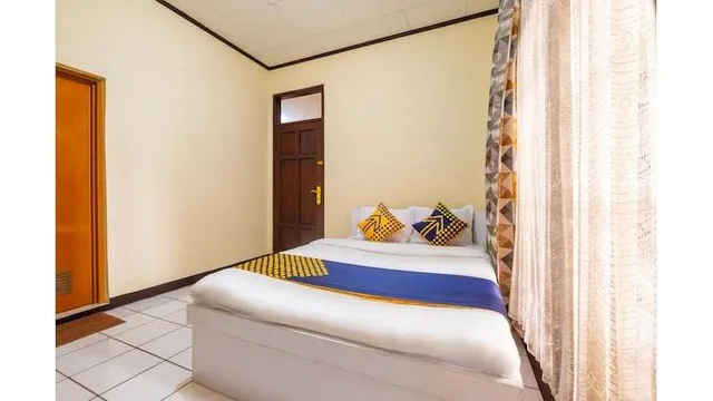 Super OYO 2672 Bee M Syariah