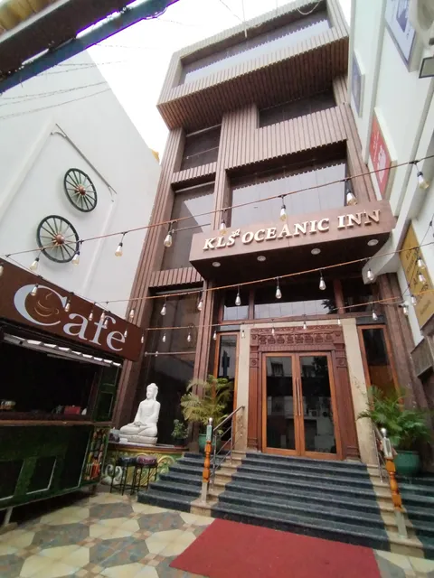 KLS Oceanic Inn