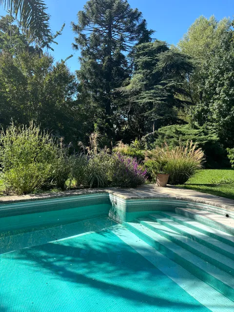 Loft Leloir, hospedaje Doble, Triple o Cuádruple. Naturaleza, polo gastronómico, circuito aerobico.