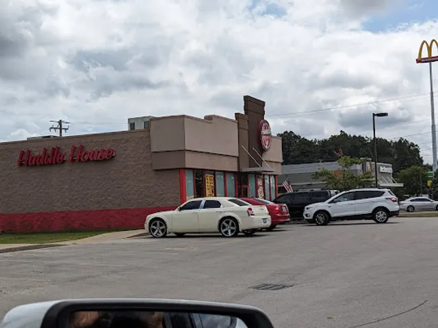 Huddle House