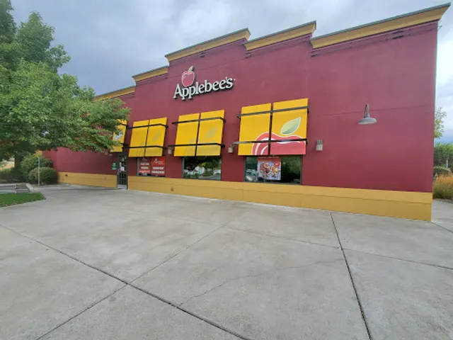 Applebee's Grill + Bar | IHOP