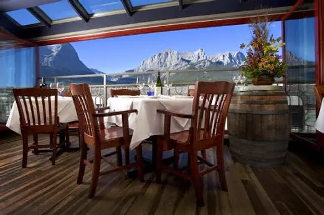 Murrieta's Mountain Bar & Grill