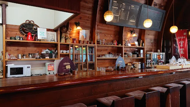 Canadian Coffee Shop