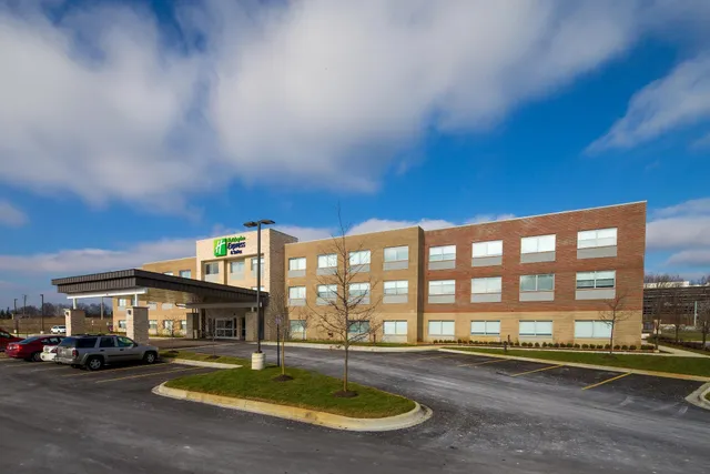 Holiday Inn Express & Suites Rochester Hills - Detroit Area by IHG