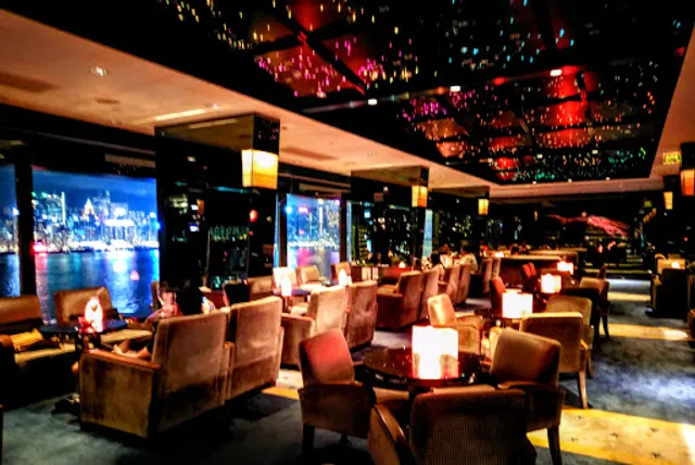 Residence Lounge & Bar