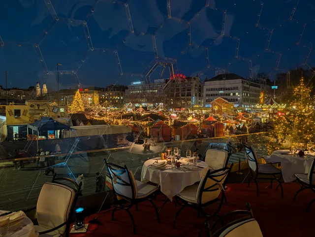 Lulu Restaurant, Café & Bar