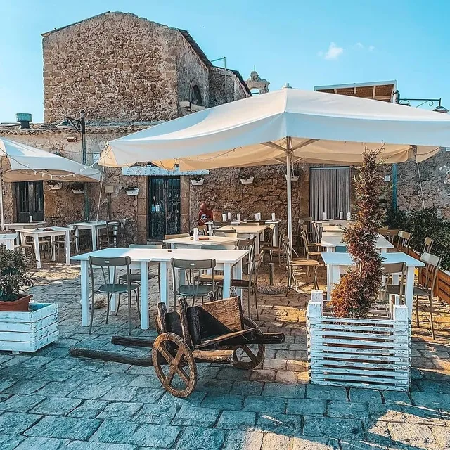 Etnasentieri Wine house on Etna mount