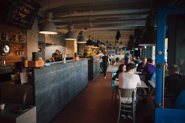 Riverside café & music bar