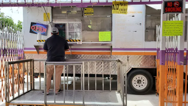 El Taconazo (Food Truck)