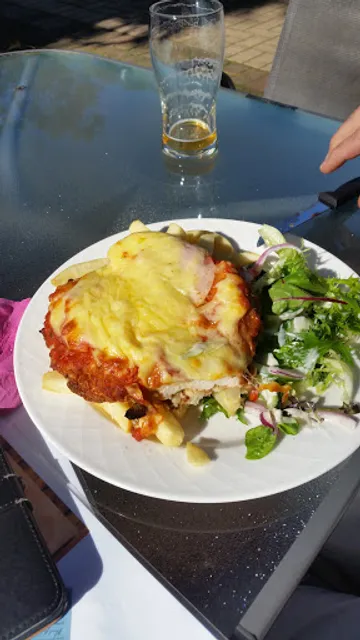 Serpentine Falls Tavern