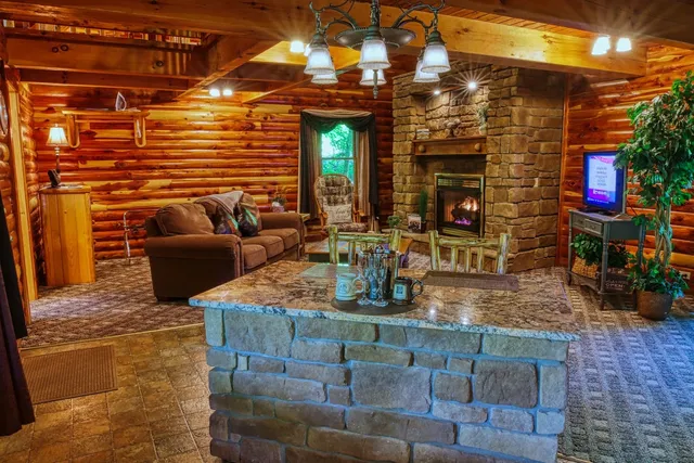 Donna’s Premier Lodging - Cabin Rentals