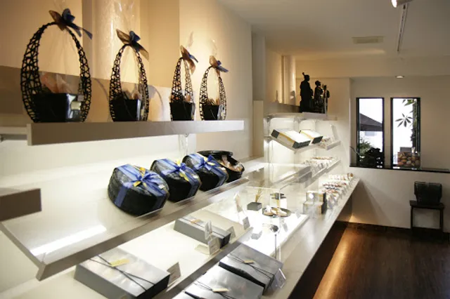 KOGETSUDO Minamihama Store