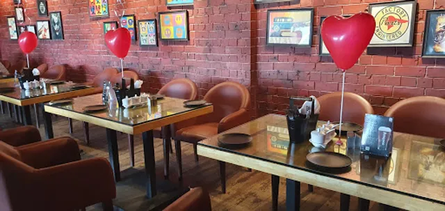 BLAST (CAFE - RESTAURANT - CATERING)