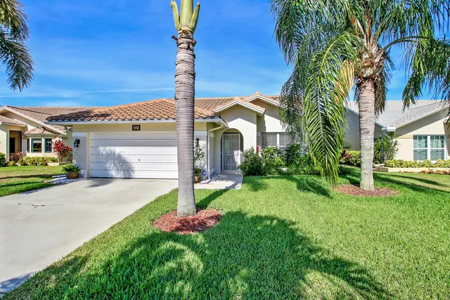 The Listing Naples Group - Chris and Laney Farrugia