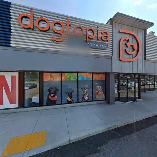 1224 Dundas Street East Shopping Centre