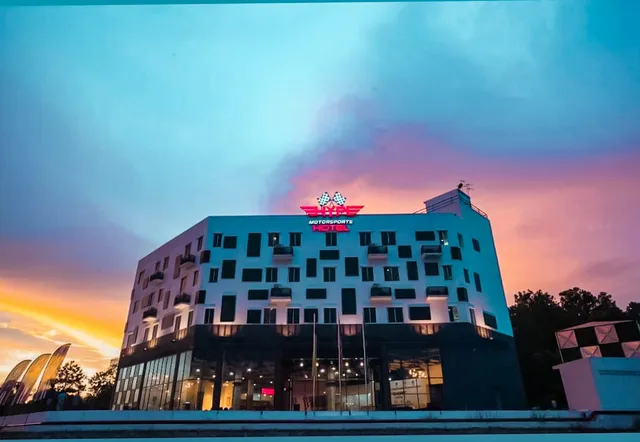 Hype Motorsport Hotel