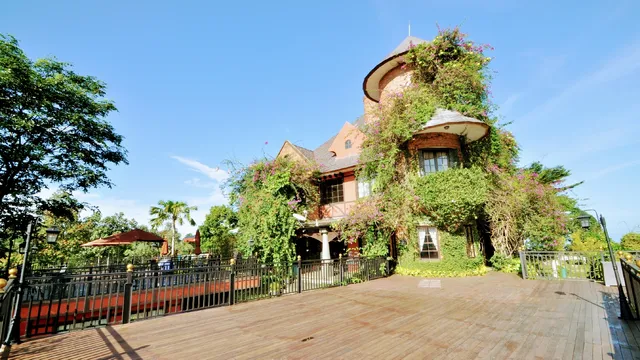 Edensor Hills Villa, Resort & Café Shariah